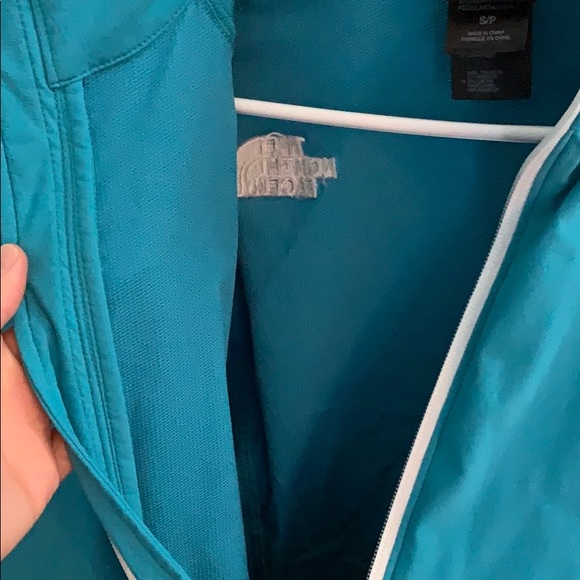 The North Face Summit Series windbreaker - Picture 4 of 4